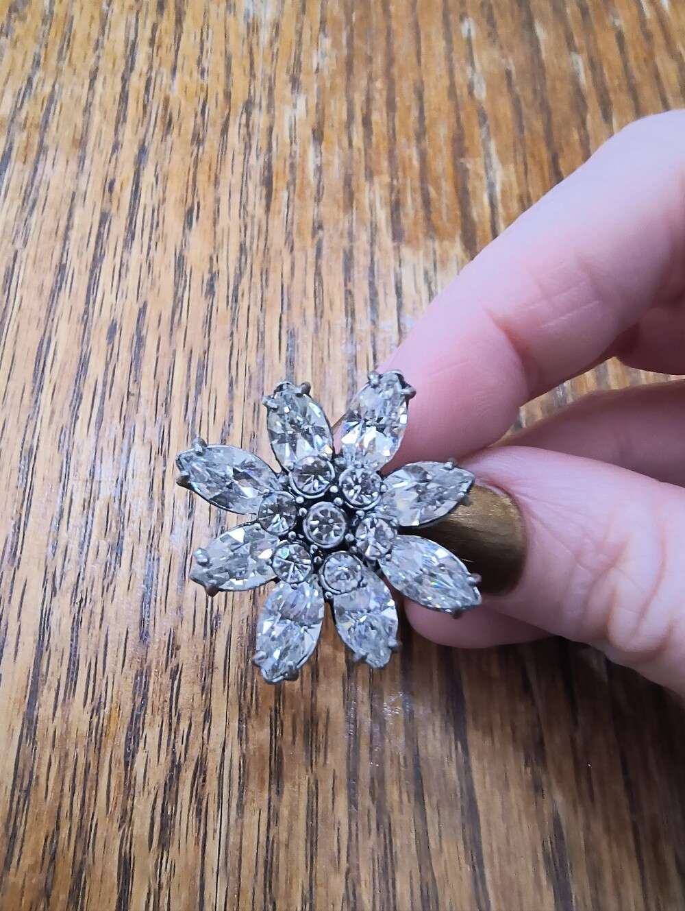 Pick 3/$10⭐ Fossil brand flower ring, size 7.5